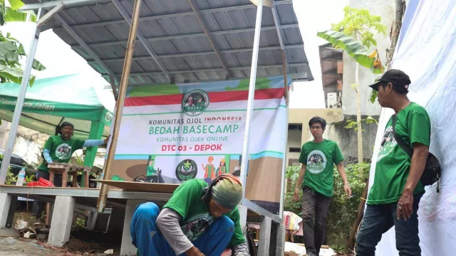 Bentuk Peduli ke Sesama, Kajol Dukung Ganjar Bedah Basecamp Ojol Depok - GenPI.co
