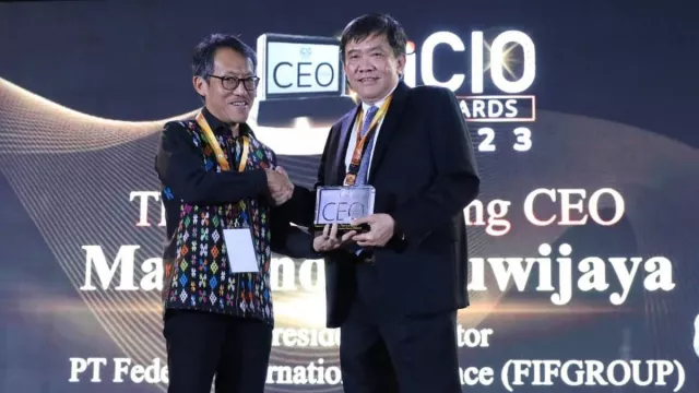 CEO FIFGROUP Raih Penghargaan The Most Inspiring CEO dari iCIO Community - GenPI.co