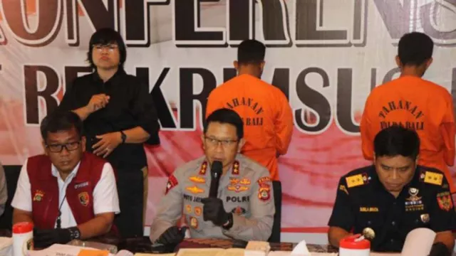 Polda Bali Ringkus 2 Pengepul Pakaian Bekas Impor di Tabanan - GenPI.co
