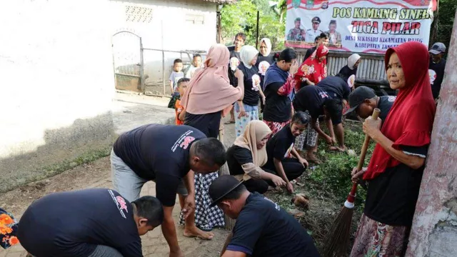 Aksi Berkelas Ganjar Milenial Center di Hari Pertama Puasa - GenPI.co