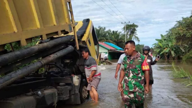 Bencana Banjir dan Longsor di Sumatera Barat, 1 Tewas - GenPI.co