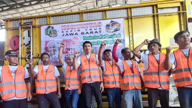 Manuver Mulia KST Dukung Ganjar Jelang Mudik Lebaran 2023 - GenPI.co