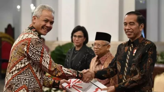Ganjar Pranowo Capres PDIP, Jokowi Puji Setinggi Langit - GenPI.co