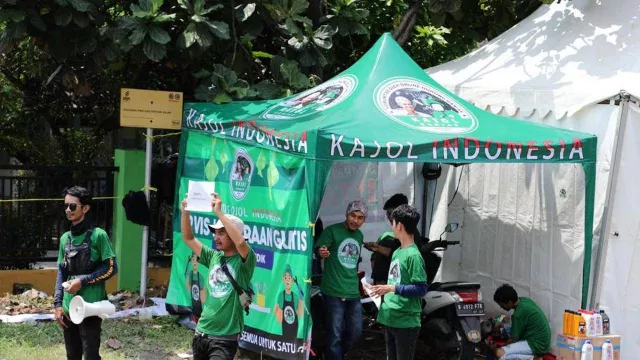 Jelang Mudik Lebaran 2023, Kajol Dukung Ganjar Beri Ganti Oli Gratis - GenPI.co Jelang Mudik Lebaran 2023, Kajol Dukung Ganjar Beri Ganti Oli Gratis - GenPI.co