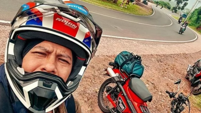 Ariel Noah Mudik Naik Motor, Konon Harganya Rp 81 Juta - GenPI.co Ariel Noah Mudik Naik Motor, Konon Harganya Rp 81 Juta - GenPI.co