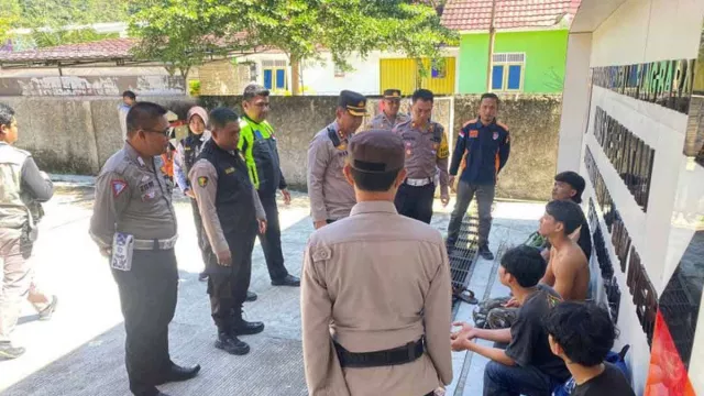 Hujan Lebat, Pendaki Tewas Tersambar Petir di Gunung Seminung Lampung - GenPI.co