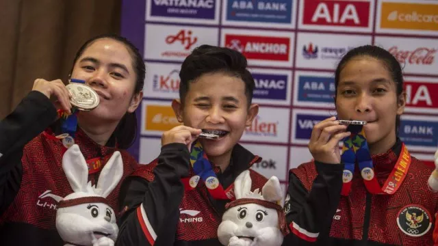 Ada Dugaan Kecurangan untuk Tim Karate Indonesia di SEA Games 2023 - GenPI.co Ada Dugaan Kecurangan untuk Tim Karate Indonesia di SEA Games 2023 - GenPI.co