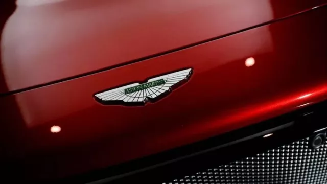 Aston Martin Bakal Luncurkan 8 Mobil Sport Berteknologi Canggih - GenPI.co