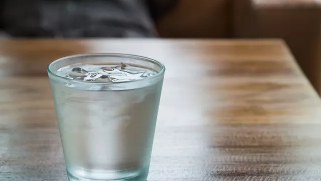 Manfaat Minum Air Es Ternyata Dahsyat, Rugi Kalau Tak Suka - GenPI.co
