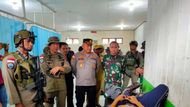 4 Pekerja Proyek BTS yang Sempat Disandera KKB Papua Dievakuasi - GenPI.co 4 Pekerja Proyek BTS yang Sempat Disandera KKB Papua Dievakuasi - GenPI.co