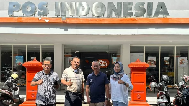 Kantor Pos di Malang Tetap Layani Pengambilan Bansos Sembako-PKH saat Akhir Pekan - GenPI.co