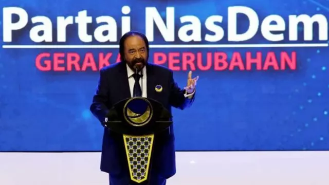 CEK FAKTA: Diperiksa KPK, Surya Paloh Tersangka Korupsi BTS - GenPI.co