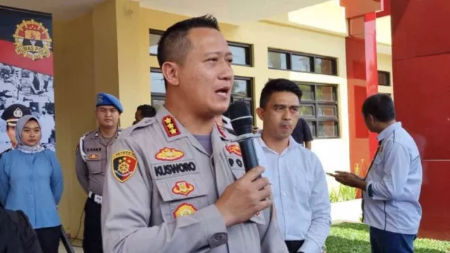 Polisi Tangkap Pasutri Pembuat Video Asusila Wanita Bercadar di Ciwiday - GenPI.co