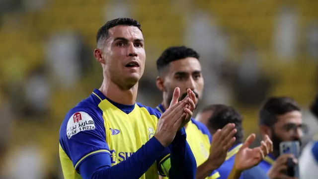 Cetak Gol Kemenangan Al Nassr, Cristiano Ronaldo Sujud Syukur - GenPI.co