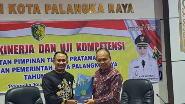 Wali Kota Palangka Raya Siapkan Program Seluruh Warga Bisa Jadi Sarjana - GenPI.co