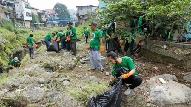 Kajol Dukung Ganjar Bersih-bersih Kali Ciliwung untuk Cegah Banjir - GenPI.co