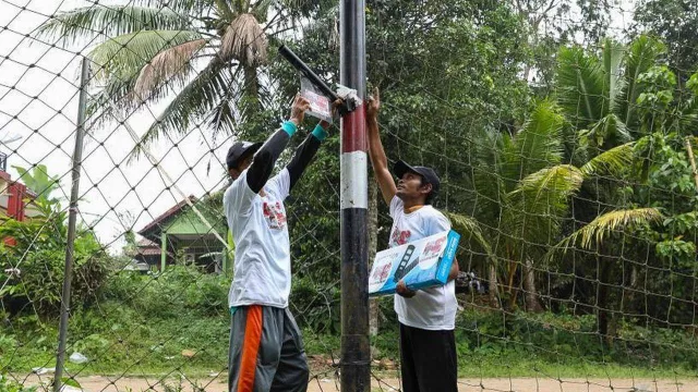 Ringankan Beban Sopir Truk, KST Dukung Ganjar Pasang Lampu Penerangan - GenPI.co