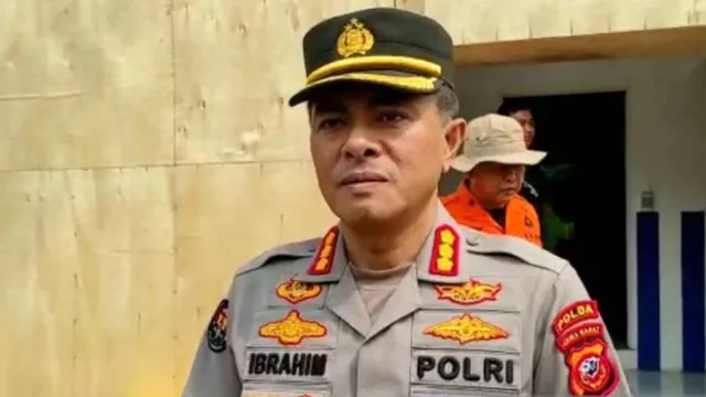 Polda Jawa Barat Copot Seorang Kapolsek di Cirebon Karena Terlibat Penipuan - GenPI.co