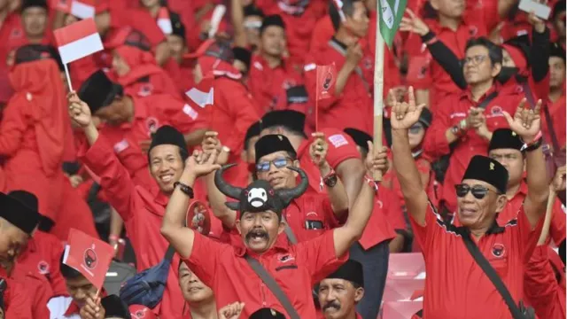 Megawati Ancam Pecat Kader PDIP yang Tidak Menangkan Ganjar Pranowo - GenPI.co