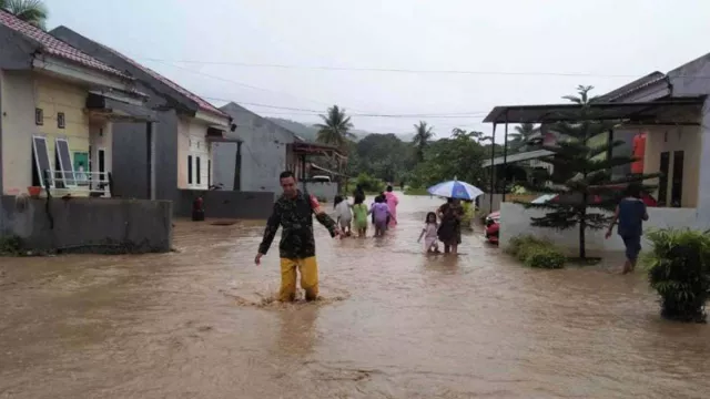 Bencana Banjir di Kolaka Meluas, 13 Desa dan Kelurahan Terdampak - GenPI.co