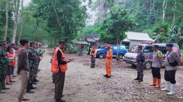 WNA Terseret Ombak di Pantai Jembatan Panjang Malang Ditemukan Selamat - GenPI.co