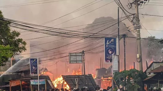 Sejumlah Ruko Ludes Akibat Kebakaran di Aceh Barat Daya - GenPI.co