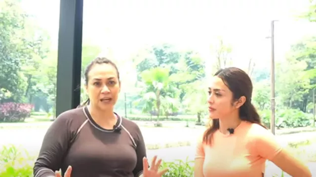 Zoya Amirin Beri Tips Wanita Sering Keluar Cairan, Selvi Kitty Happy - GenPI.co