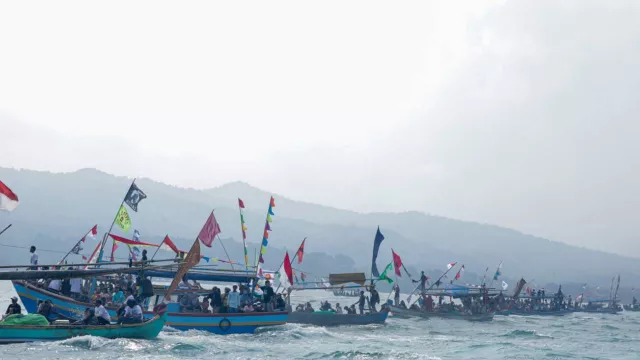 Ikut Pelaksanaan Pesta Laut Carita, Gardu Ganjar Beber Harapannya - GenPI.co