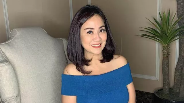 Instagram Sering Hilang Setelah Cerai, Tante Ernie Pemersatu Bangsa Ancam Pakai Karma - GenPI.co