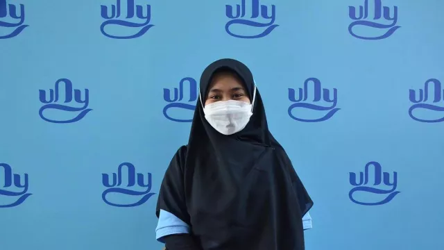 Tiha, Penghafal Al Quran yang Mendapat UKT Terjangkau Kuliah di UNY - GenPI.co