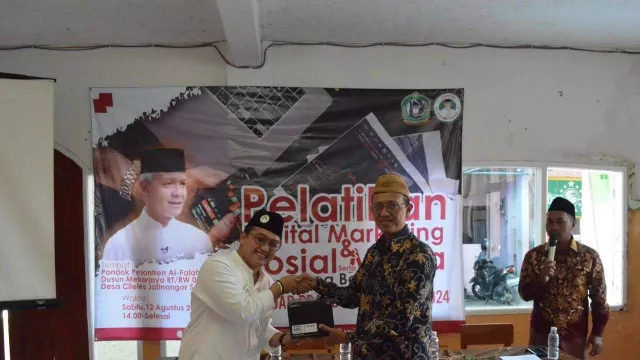 Santri Dukung Ganjar Gelar Pelatihan Digital Marketing untuk Sambut Indonesia Emas - GenPI.co