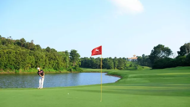 Rayakan HUT ke-25, Ria Bintan Golf Club Gelar Turnamen Kelas Dunia - GenPI.co