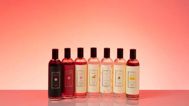 7 Parfum Wanita dari Evangeline, Wanginya Tahan Lama - GenPI.co 7 Parfum Wanita dari Evangeline, Wanginya Tahan Lama - GenPI.co