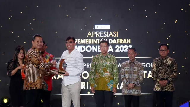 Platform Informasi Layanan Publik Satu Pintu Milik Jabar Dapat Penghargaan - GenPI.co Platform Informasi Layanan Publik Satu Pintu Milik Jabar Dapat Penghargaan - GenPI.co