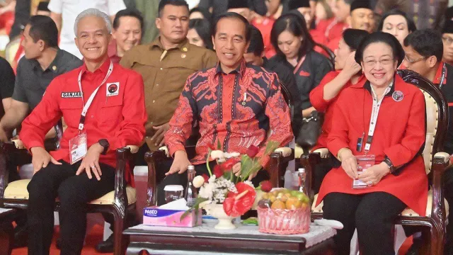 PDIP Tegaskan Posisi Ganjar Pranowo Tidak Mungkin Turun Jadi Cawapres - GenPI.co