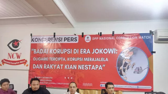 Singgung Kasus Korupsi Menteri di Era Jokowi, NCW: Sulit Mengendalikan - GenPI.co