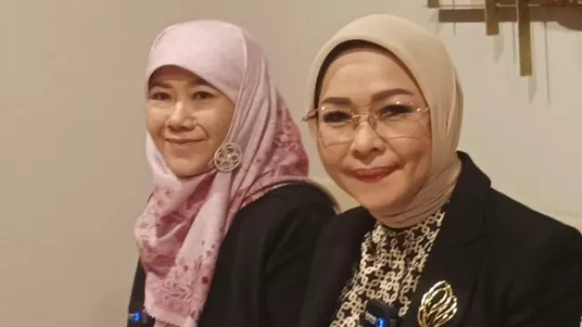 Film Air Mata Di Ujung Sajadah Bikin Asma Nadia Rugi, Somasi Dicueki - GenPI.co