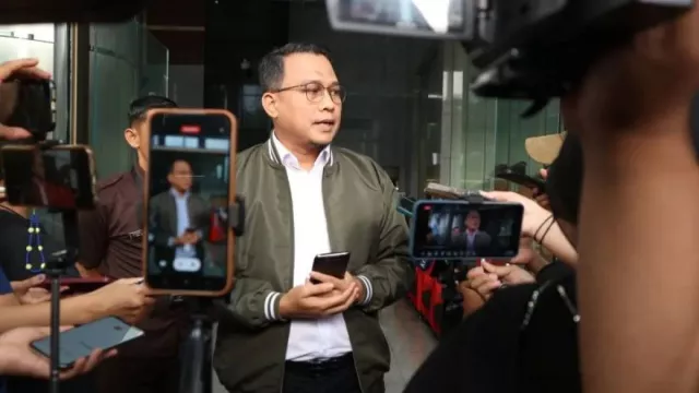 Penahanan Tersangka Korupsi Wali Kota Bima Muhammad Lutfi Diperpanjang - GenPI.co