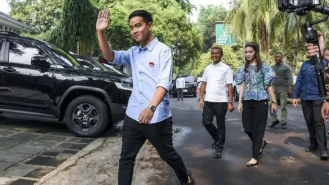 Jadi Cawapres Prabowo Subianto, Gibran Bukan Kader PDIP Lagi - GenPI.co