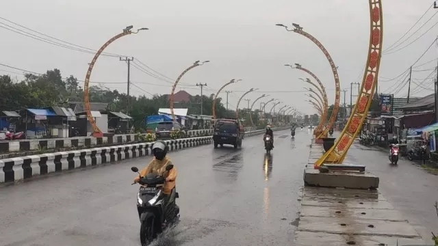 BMKG: Waspada Hujan Mengguyur di Sejumlah Wilayah di Indonesia, Ini Sebarannya - GenPI.co