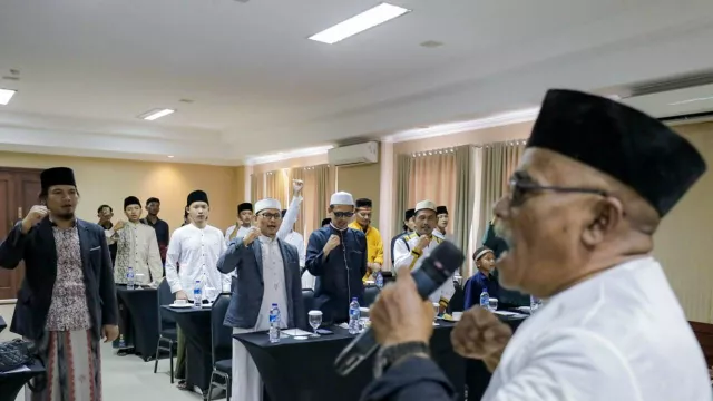 Punya Pengalaman Pemerintahan, Ganjar-Mahfud Didukung Dai Muda Banten - GenPI.co