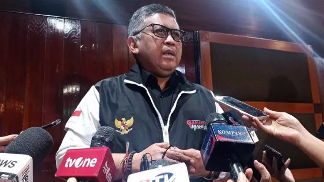 Menteri Asal PDIP Tetap Bekerja Profesional, Kata Hasto Kristiyanto - GenPI.co