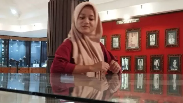 Efek Serial Gadis Kretek yang Diperankan Dian Sastro, Museum Kretek Kudus Dibanjiri Pengunjung - GenPI.co Efek Serial Gadis Kretek yang Diperankan Dian Sastro, Museum Kretek Kudus Dibanjiri Pengunjung - GenPI.co