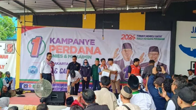 Warga Jakarta Utara Sumbang Uang Receh untuk Anies Baswedan - GenPI.co