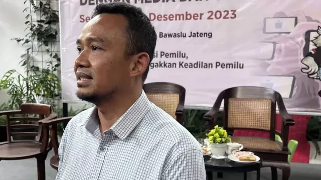 Pj Gubernur Jateng Diduga Sambut Capres Prabowo Subianto, Bawaslu: Kami Masih Telusuri - GenPI.co