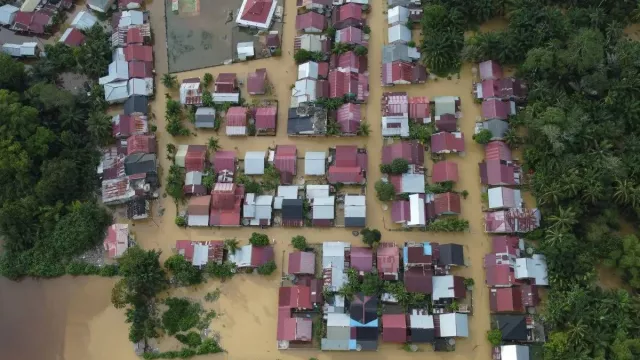 Waspada! 5 Provinsi Ini Rawan Bencana Banjir dan Tanah Longsor - GenPI.co