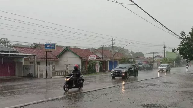 BMKG: Cuaca di Kota Besar di Indonesia Dipengaruhi Siklon Tropis - GenPI.co