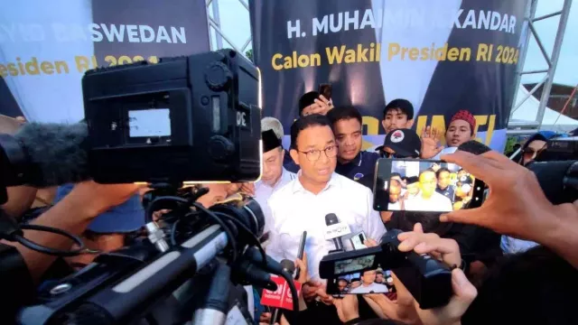 Kumpul Akbar di JIS, Anies Baswedan: Kehabisan Tiket Tetap Bisa Datang - GenPI.co Kumpul Akbar di JIS, Anies Baswedan: Kehabisan Tiket Tetap Bisa Datang - GenPI.co