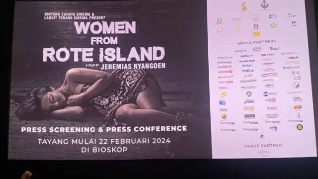 Review Film Indonesia: Women From Rote Island Penuh Pesan Kuat - GenPI.co