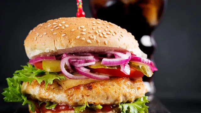 Resep Burger Ayam Panggang, Santapan Menggugah Selera untuk Akhir Pekan - GenPI.co